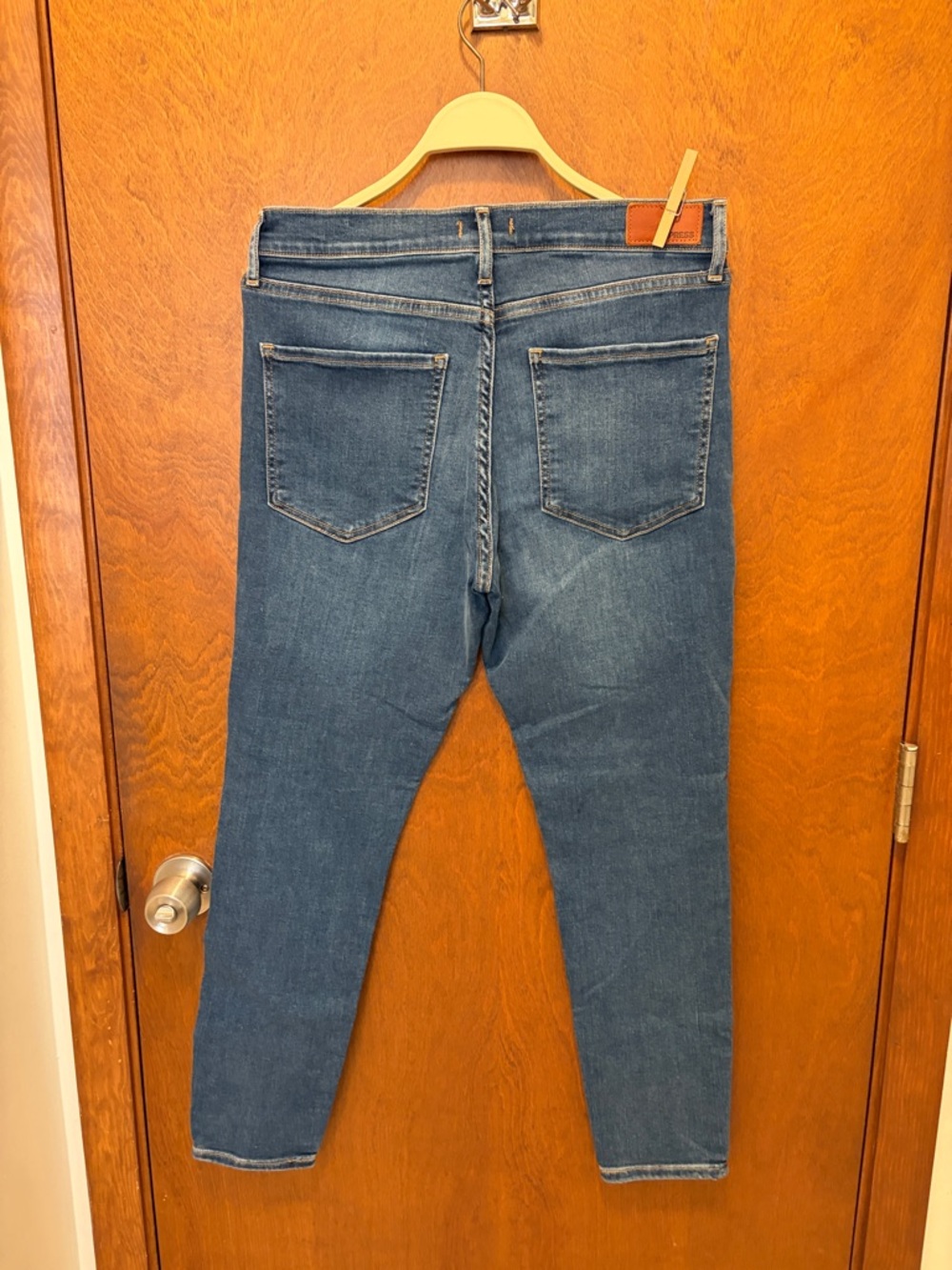 Express Skinny  mid rise Jeans size 10R , NWT
